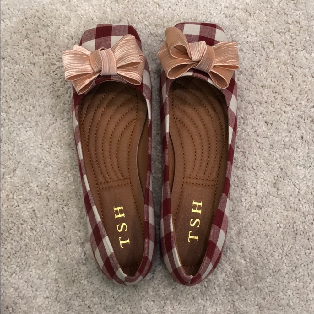 TSH ballet flats